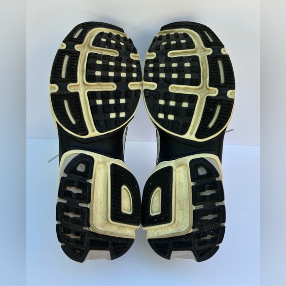 Nike V2K Run Summit White Metallic Silver Women’s Shoes - Picture 10 of 10